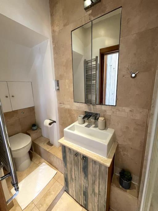 Cute&Cozy Studio Apt In Barons Court London Exterior photo
